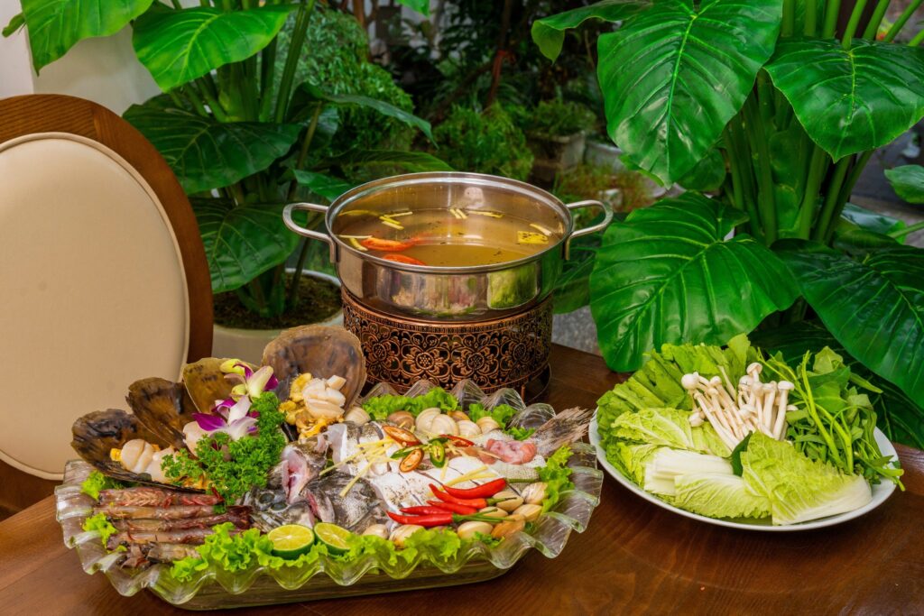 Menu tiệc hải sản 1.798.000/ mâm 6 người